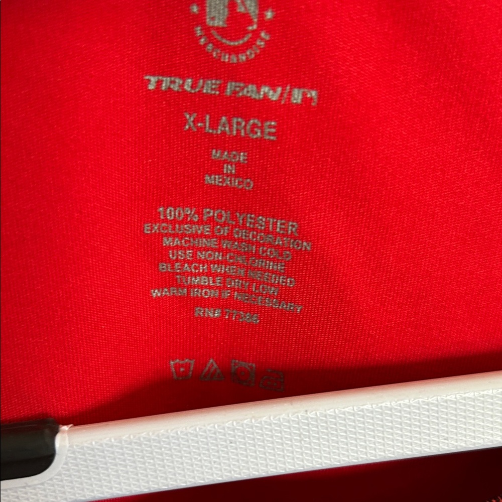 Cincinnati Reds Classic Red Tee - Picture 2 of 4